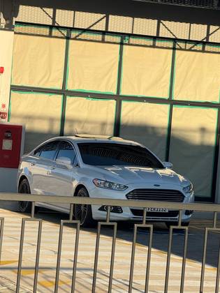 FORD FUSION 2.0 TITANIUM FWD 16V GASOLINA 4P AUTOMÁTICO